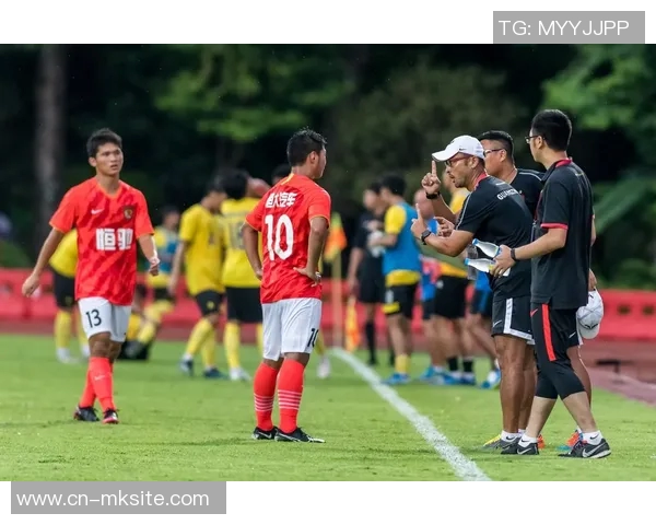 广州恒大主场迎战大连阿尔滨力争全取三分冲击联赛冠军